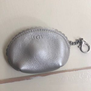 Ugg Silver Leather Clam Shell Key Coin FOB Purse Pouch